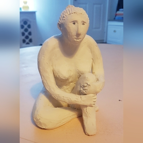 Seated Female Nude Clay Sculpture - Picture 8 of 8